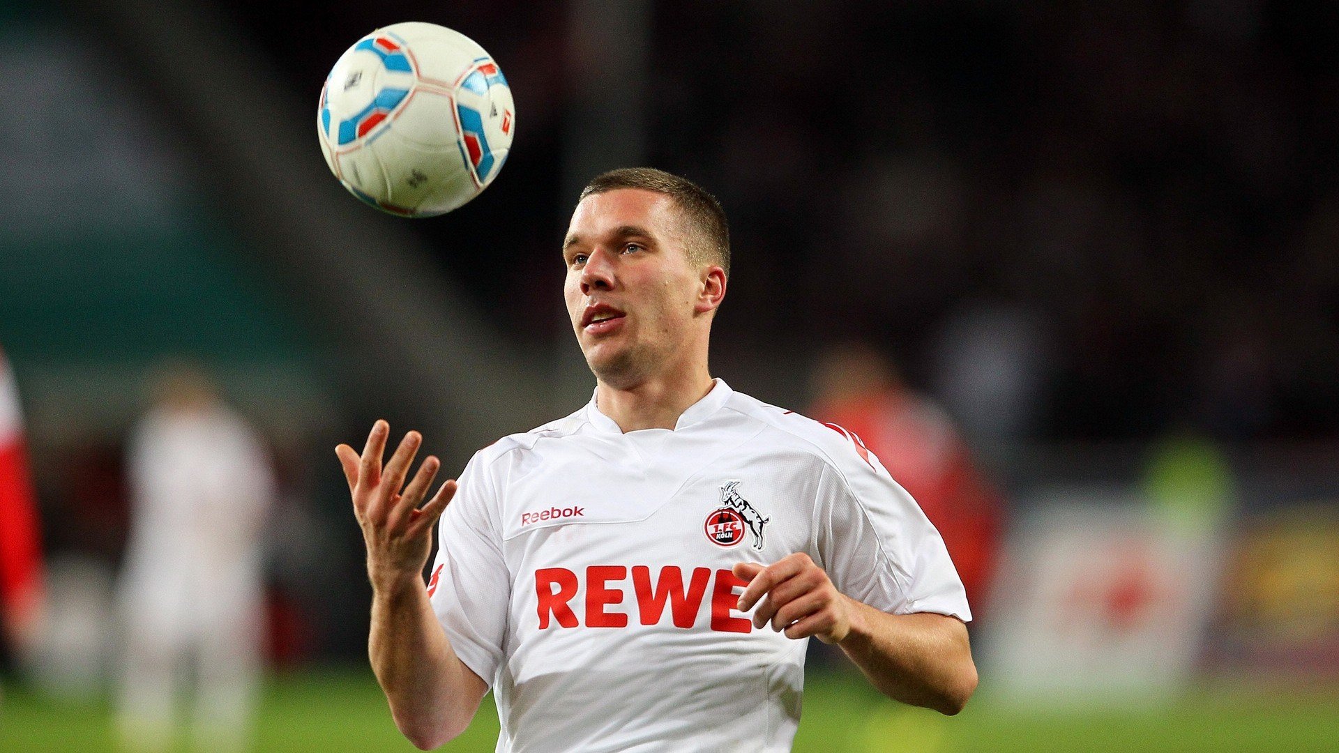 球员赛前暗示伤愈复出,球队重整旗鼓,球队赛前鼓励方式