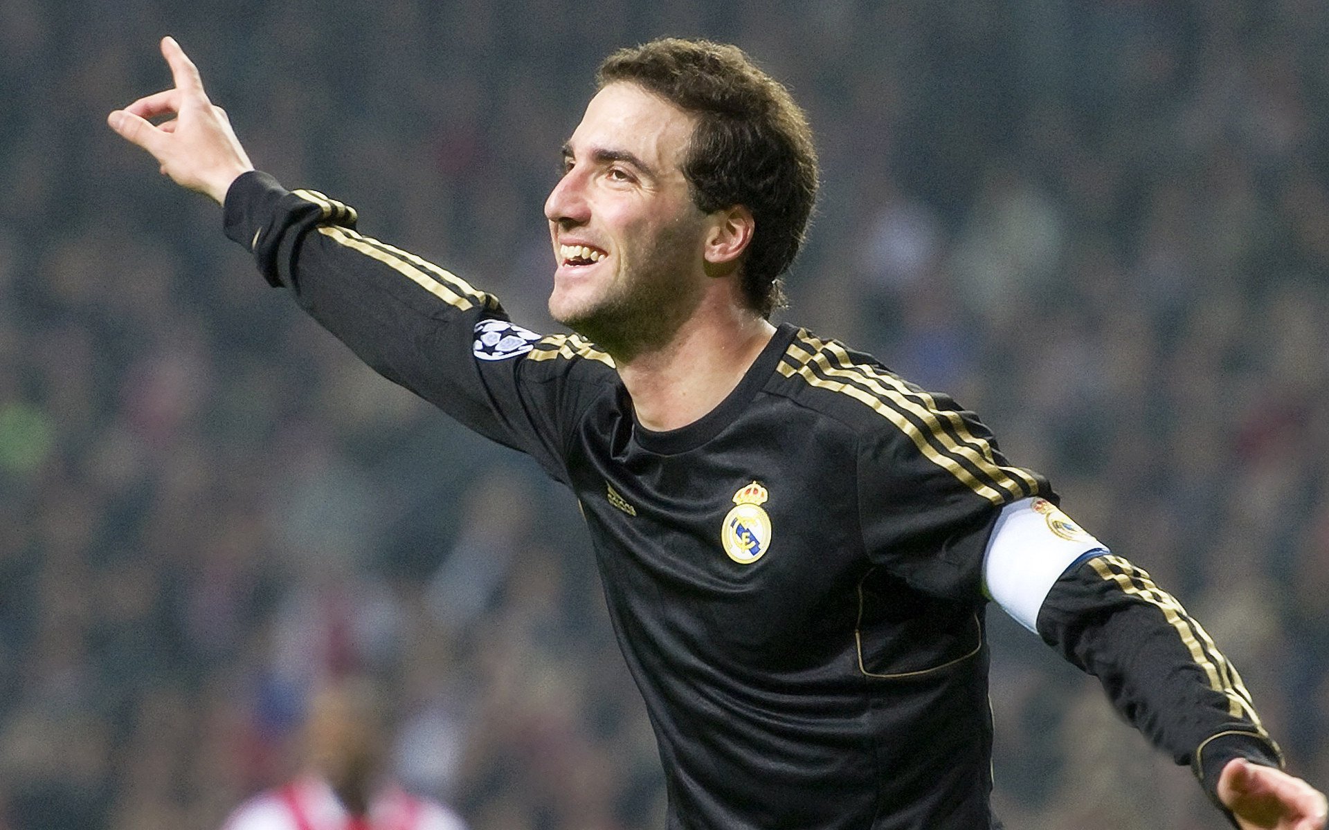 尼斯锋线组合多点开花战术丰富,一进的进能组什么词